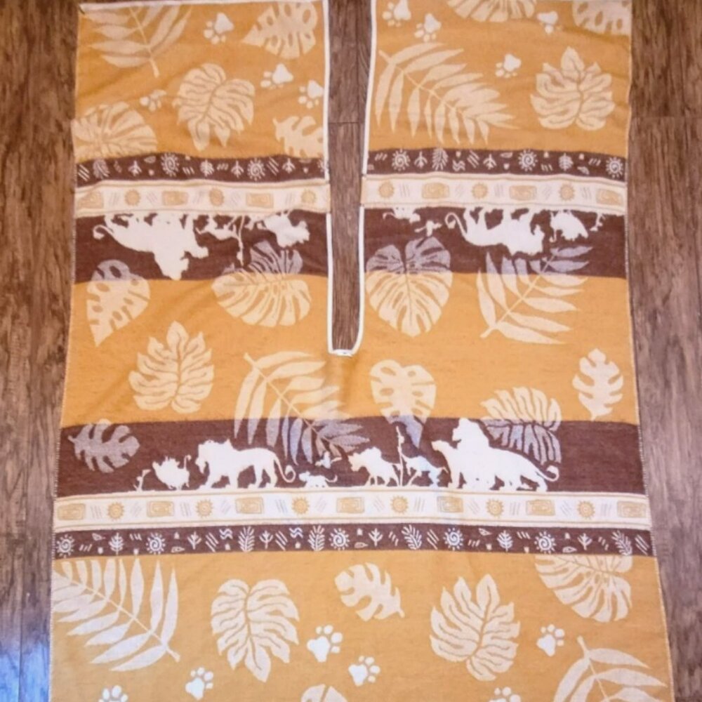 Disney The Lion King Reversable Poncho Shaw Poncho Blanket 44"x65" Tan Brown Lg